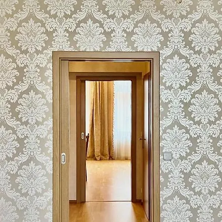 Stylish Riverside Daire Prag